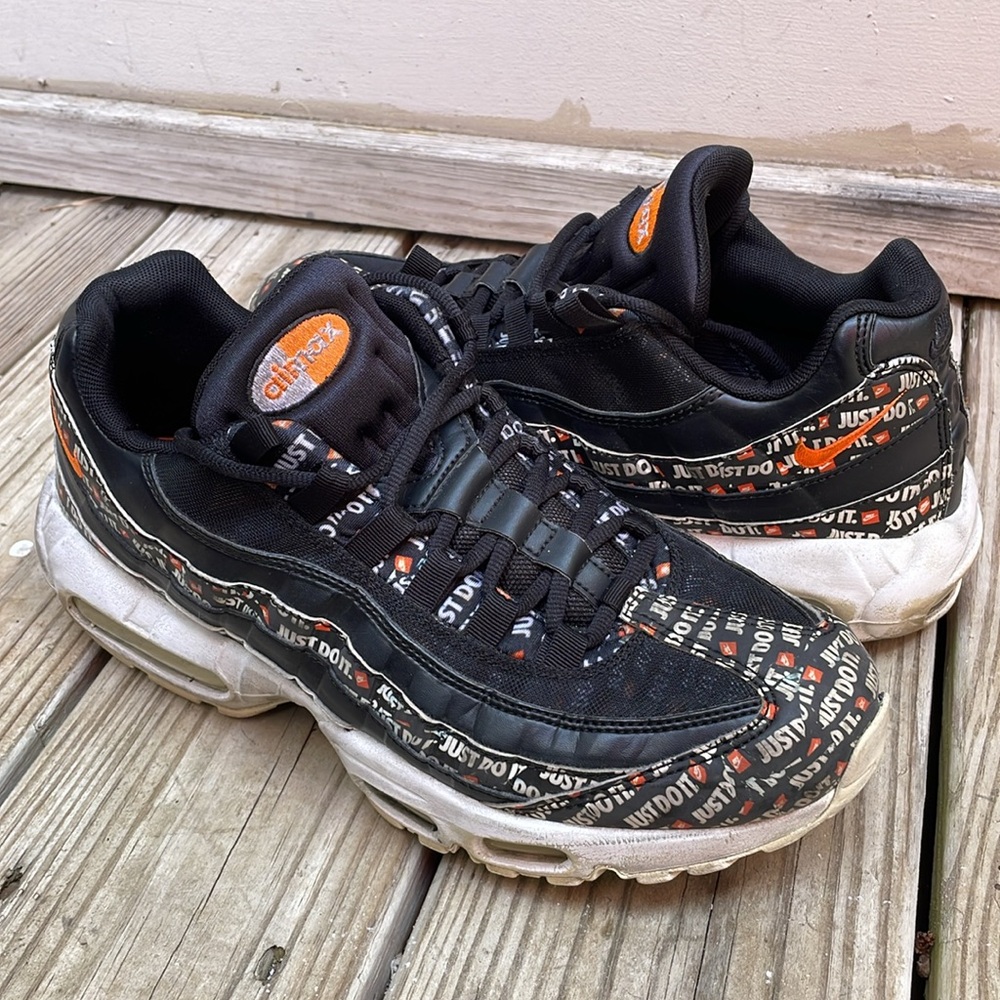 Nike Air Max 95 Just Do It Athletic Sneakers Size 10.5
